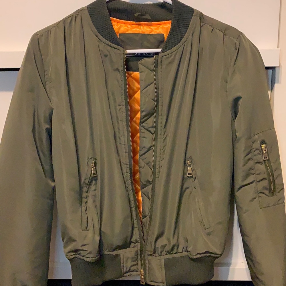 Bomber jacket